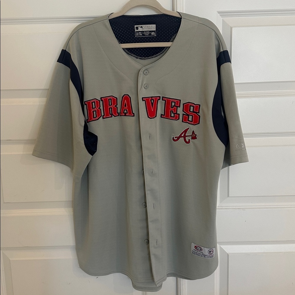 Genuine Merchandise Atlanta Braves MLB Baseball Gray Jersey Men’s Size XL(46-48)